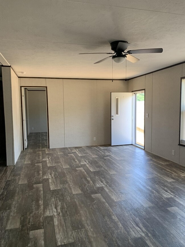 189 Zackary St in Oak Grove, KY - Building Photo - Building Photo