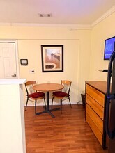 6361 Olmadison Ln in Atlanta, GA - Building Photo - Building Photo