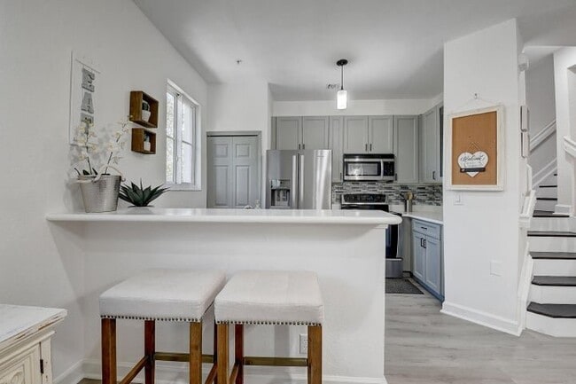 property at 525 Bayfront Dr