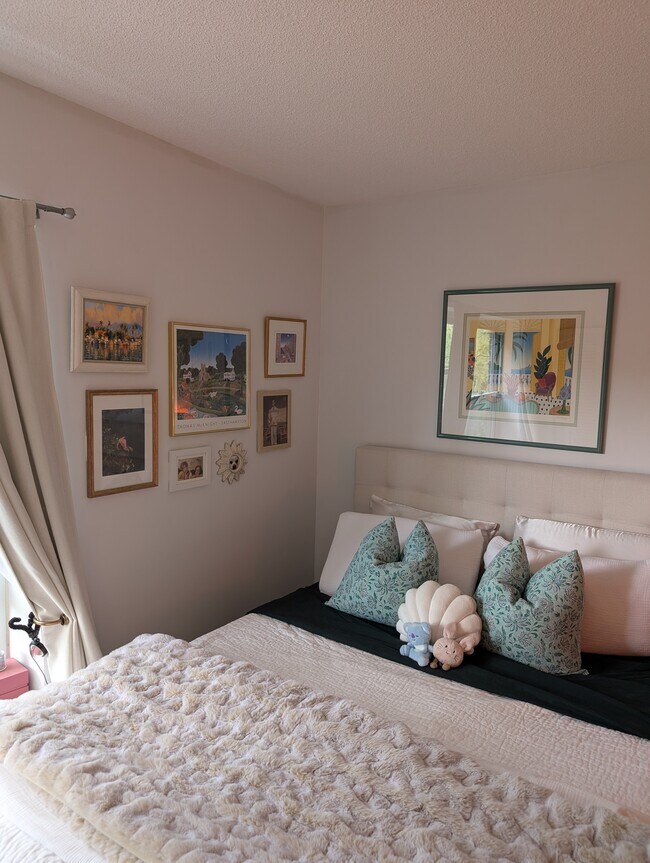 26 Marion St, Unit 2 in Brookline, MA - Building Photo - Building Photo