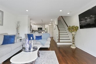12 Willard Rd in Norwalk, CT - Building Photo - Building Photo