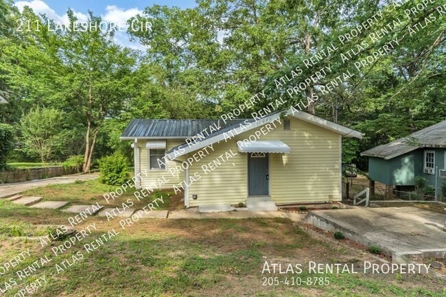 property at 211 Lakeshore Cir