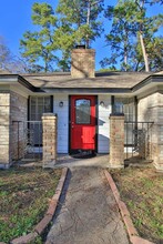 14807 Forest Lodge Dr in Houston, TX - Building Photo - Building Photo