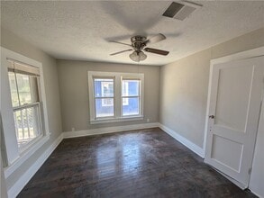 613 6th St in Corpus Christi, TX - Building Photo - Building Photo