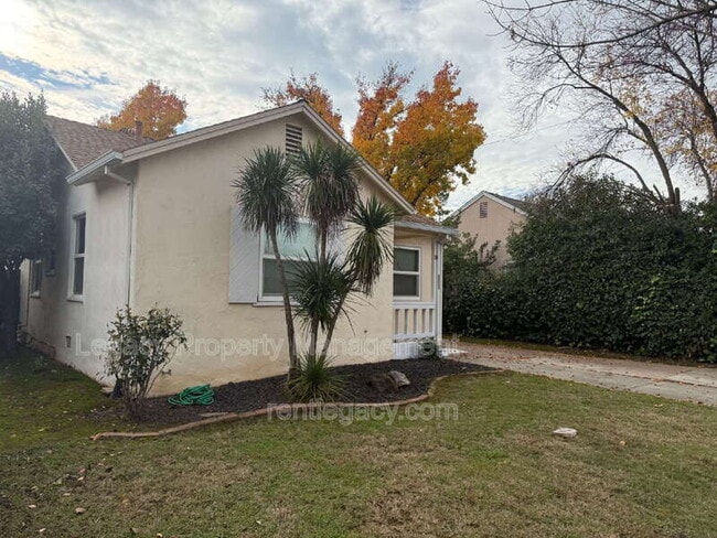 5340 U St in Sacramento, CA - Building Photo - Building Photo