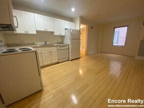 40 Boylston St, Unit 507 in Boston, MA - Building Photo - Building Photo