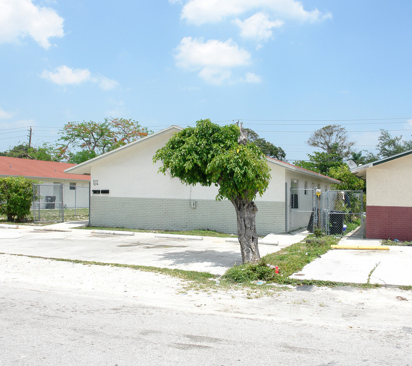 1114-1114 NW 8th Ave in Fort Lauderdale, FL - Building Photo