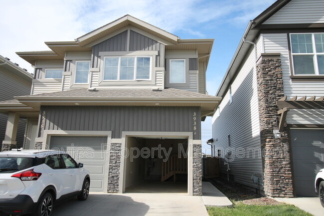 property at 3938 Claxton Loop SW