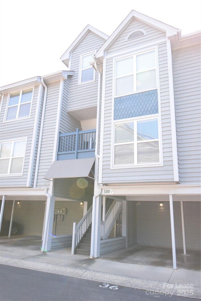 property at 509 N Graham St