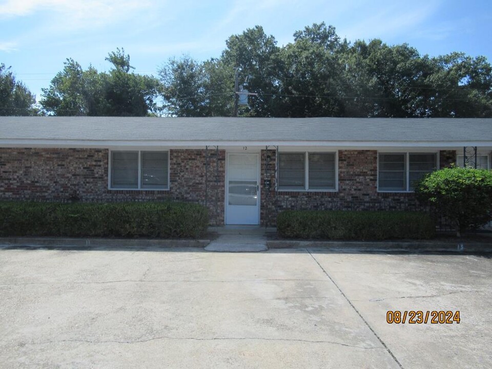 326 W Hampton Ave in Sumter, SC - Building Photo