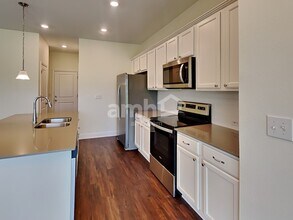 20379 Calla Lily Dr in Land O Lakes, FL - Building Photo - Building Photo