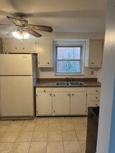 647 Dunster St in Pittsburgh, PA - Building Photo - Building Photo