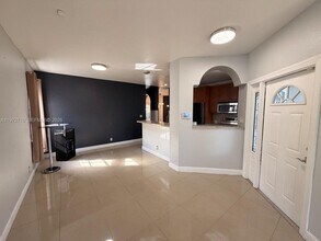 2804 NW 7th Ct in Fort Lauderdale, FL - Building Photo - Building Photo