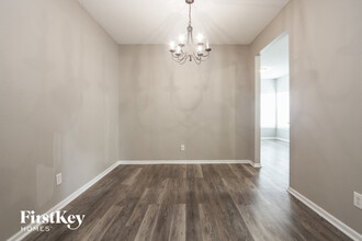 8119 Corktree Dr in Indianapolis, IN - Building Photo - Building Photo