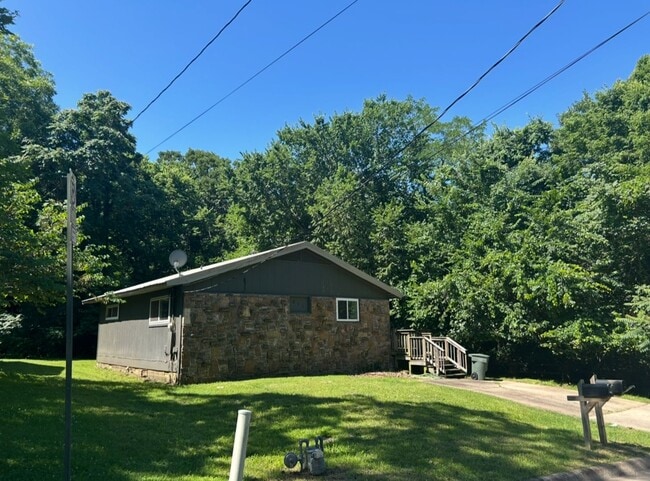 property at 821 E Lakeside Dr