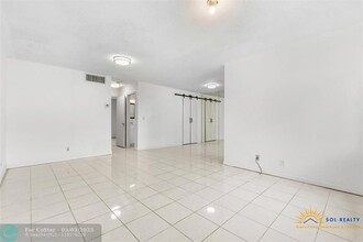 3649 SW Natura Ave in Deerfield Beach, FL - Building Photo - Building Photo