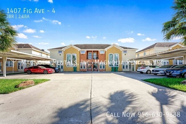 1407 W Fig Ave, Unit 4