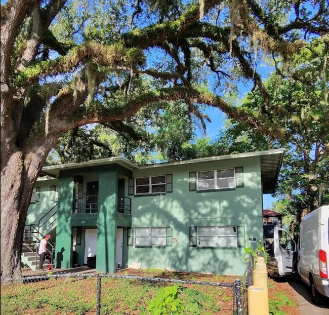 property at 822 S Parramore Ave