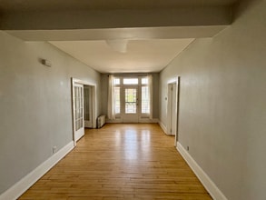 6403 W Fairview Ave in Milwaukee, WI - Building Photo - Building Photo