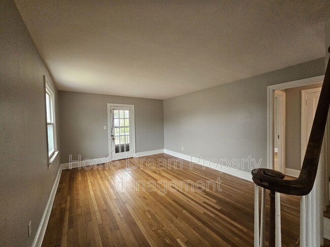 1431 Warrenton Rd in Fredericksburg, VA - Foto de edificio - Building Photo