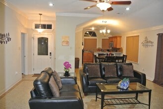 3653 Timber Bluff Ln in New Orleans, LA - Building Photo - Building Photo