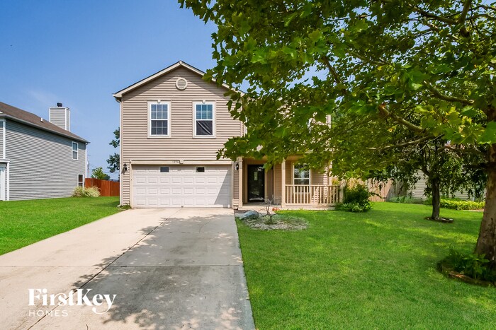 1976 Breakwater Dr in Greenfield, IN - Building Photo