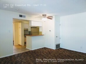 170 De Chantle Rd-Unit -Unit 710 in San Antonio, TX - Building Photo - Building Photo