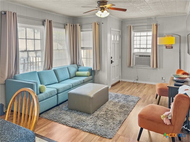 property at 202 S Clear St