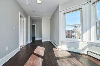 8 McKone St in Boston, MA - Building Photo - Building Photo