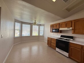 2846 S Terra Linda St in Visalia, CA - Building Photo - Building Photo
