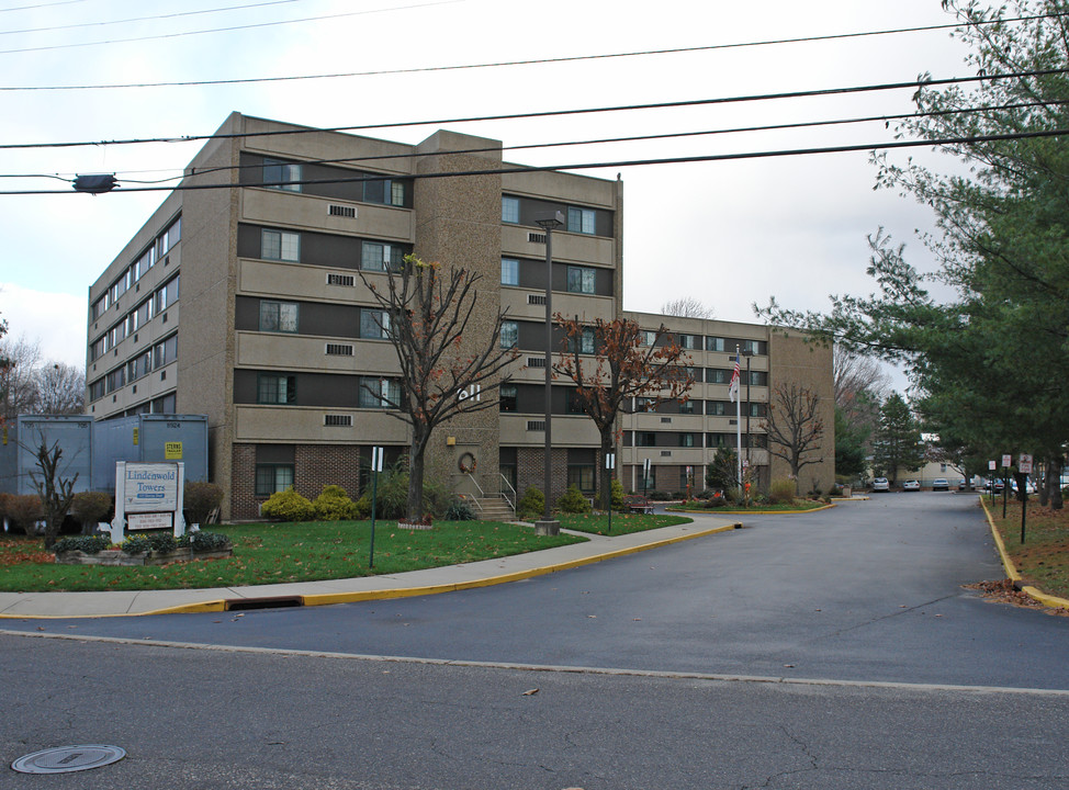 Lindenwold Tower in Lindenwold, NJ - Building Photo