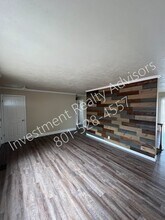 4580 E Wellington St in Holladay, UT - Building Photo - Building Photo