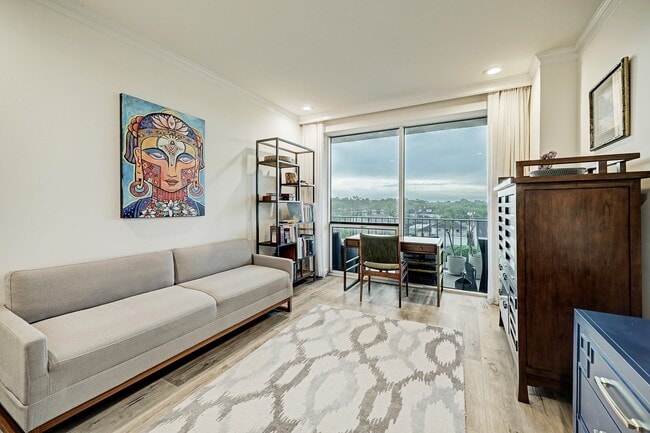 property at 2200 Willowick Rd