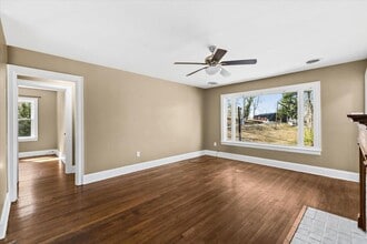 1718 Clifton Rd in Bristol, TN - Building Photo - Building Photo