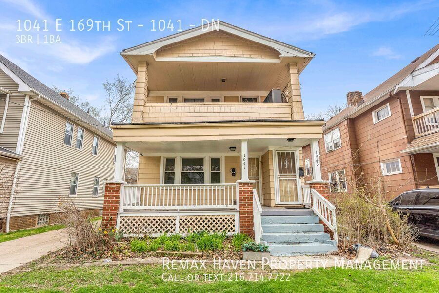 1041 E 169th St in Cleveland, OH - Building Photo