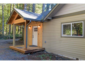 26919 E Chinook Ln in Rhododendron, OR - Building Photo - Building Photo