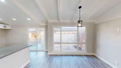 1645 Bette St in Merced, CA - Building Photo - Building Photo