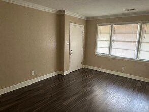 2045 Lamar Ave in Memphis, TN - Building Photo - Building Photo