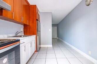 4061 N Dixie Hwy in Oakland Park, FL - Building Photo - Building Photo