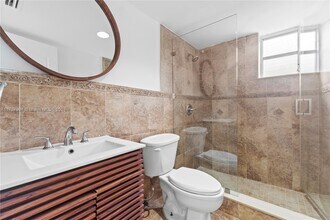 12191 SW 82nd Ave in Miami, FL - Building Photo - Building Photo