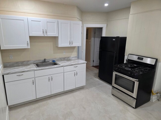 64 Topliff St, Unit 3