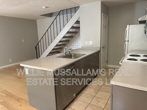 2505 Prescott Rd in Modesto, CA - Building Photo - Building Photo