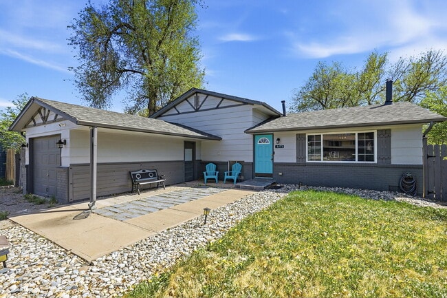 4475 London Ln in Colorado Springs, CO - Building Photo - Building Photo
