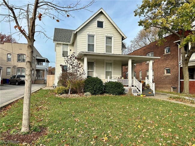 1432 W 110th St-Unit -UP in Cleveland, OH - Building Photo - Building Photo