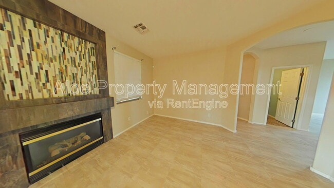 491 W Ebony Way in Chandler, AZ - Foto de edificio - Building Photo