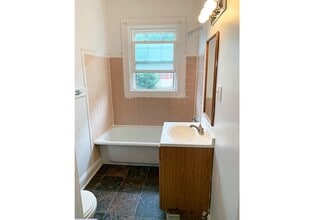 415 Probasco St in Cincinnati, OH - Building Photo - Building Photo