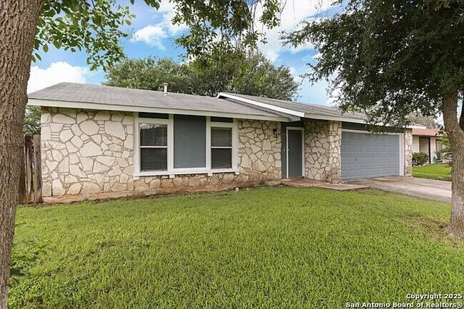 5146 Tom Stafford Dr in San Antonio, TX - Building Photo - Building Photo