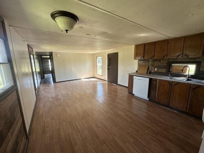 3620 Carver Rd in Diamond, MO - Building Photo - Building Photo