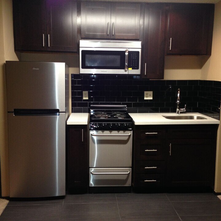 Park 3025 in Seattle, WA - Building Photo