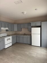 2302 Rosario St in Laredo, TX - Foto de edificio - Building Photo